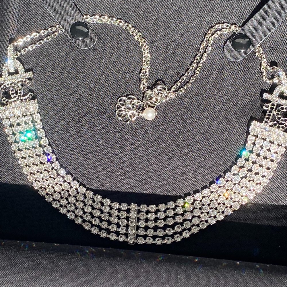 CHANEL 2022A CLASSIC SILVER TONE CC 19 LOGO CHOKER NECKLACE WHITE BLACK CRYSTALS